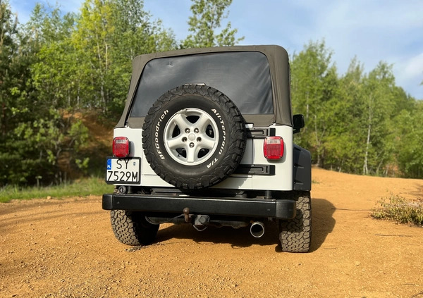 Jeep Wrangler cena 58900 przebieg: 74700, rok produkcji 2005 z Dąbrowa Tarnowska małe 352